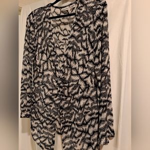 Chicos light sweater top